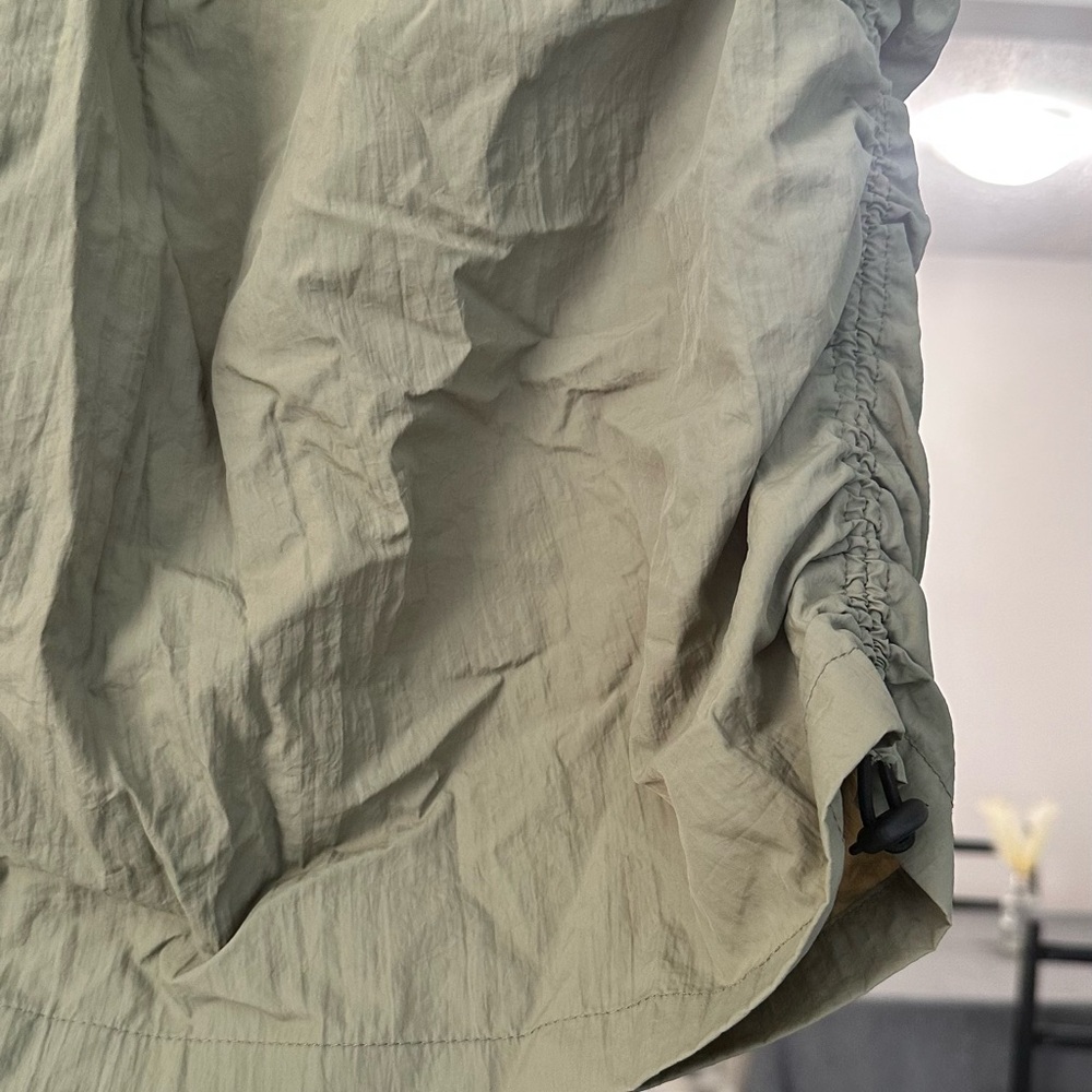 3 Drawstring mini skirts - Picture 10 of 13